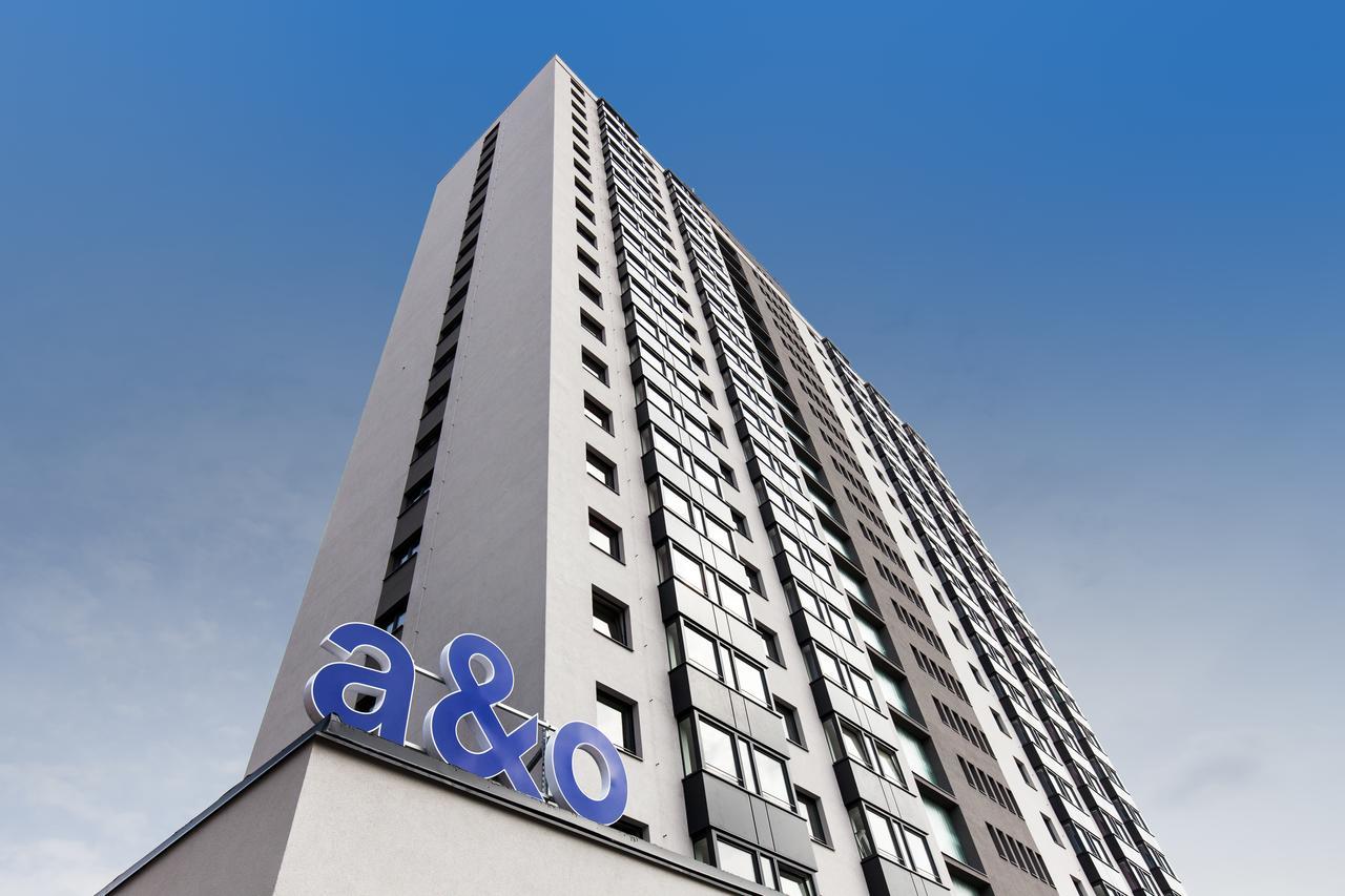 Albergue A&o Rhea *